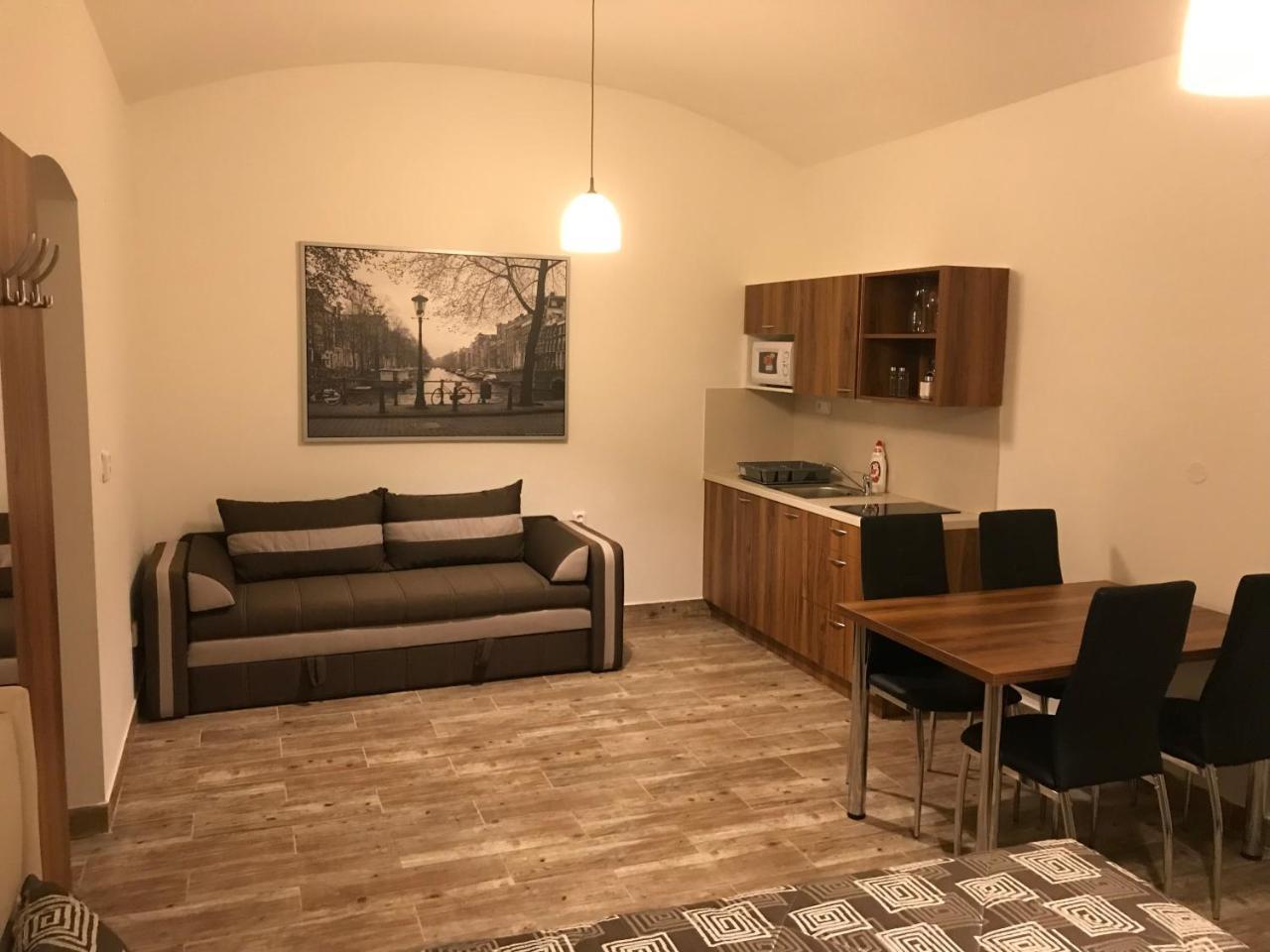 Apartment Dominika Strupcice Eksteriør billede
