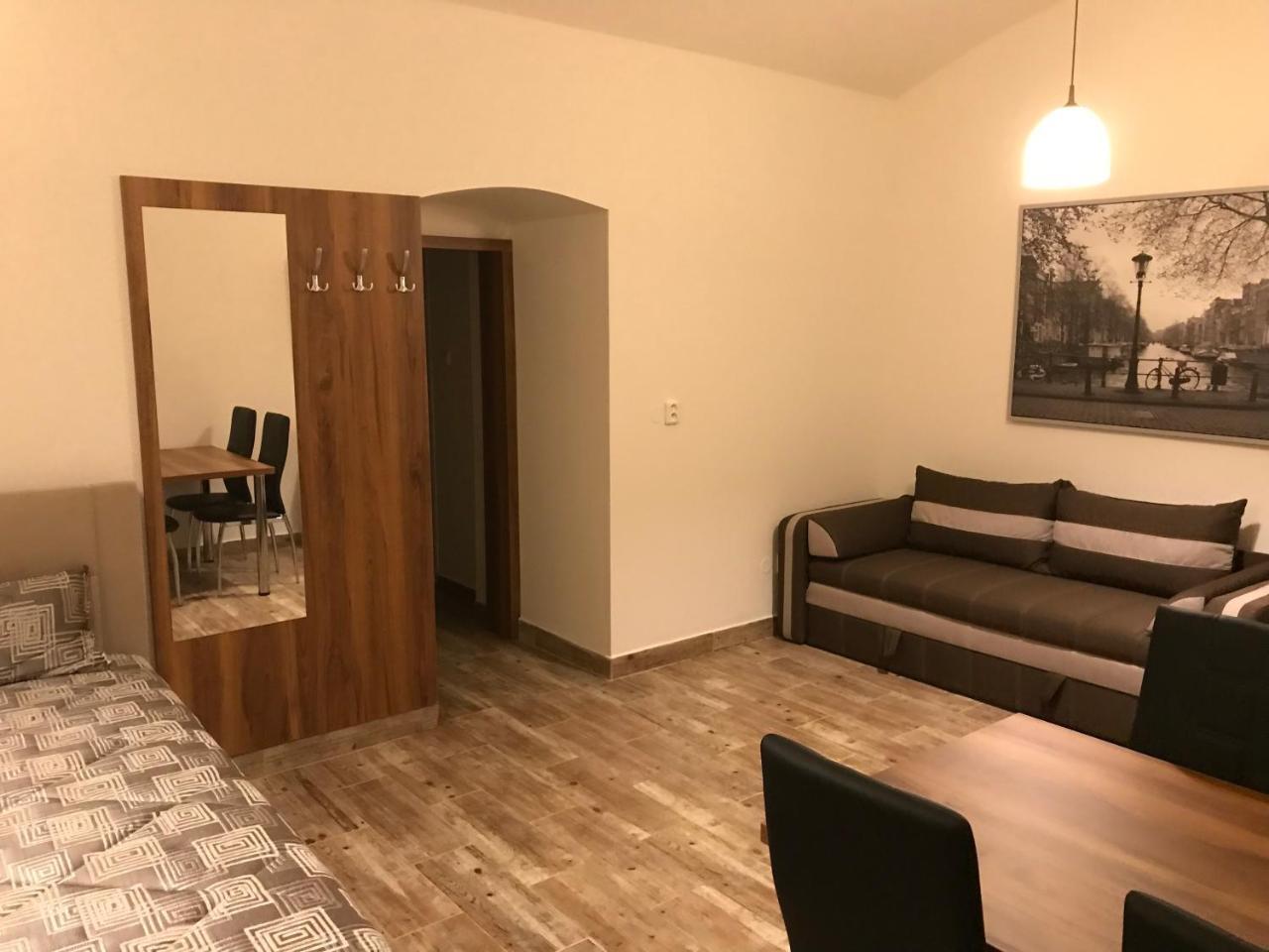 Apartment Dominika Strupcice Eksteriør billede